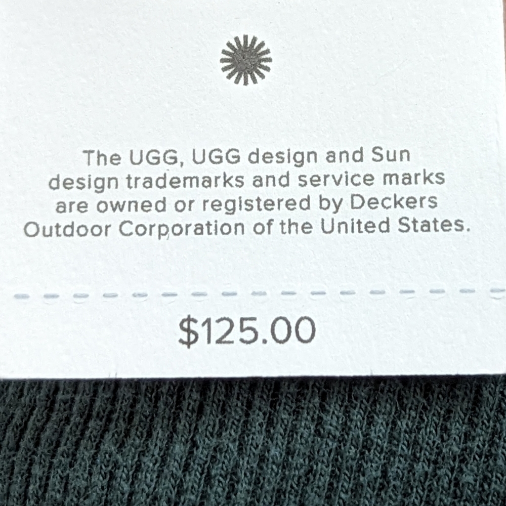 UGG NWT Belt Bag - Picture 7 of 9